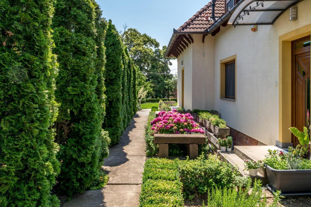 Mikes Vendeghaz Hotel Balatonfüred Zewnętrze zdjęcie